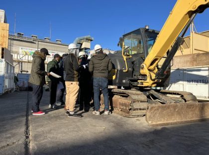 神奈川県で、お正月早々、車両系建設機械運転の技能講習が行われました。